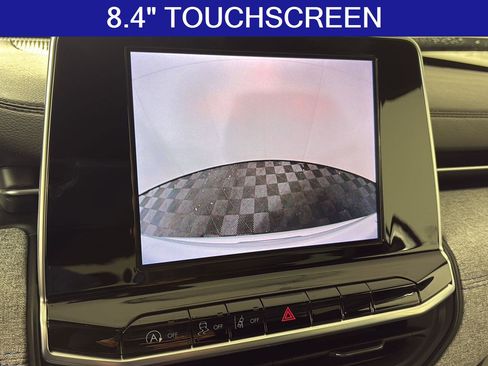 Used 2025 Jeep Compass Latitude image 11