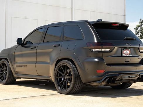 Used 2018 Jeep Grand Cherokee Trackhawk AWD/4WD image 4