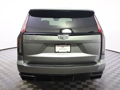 Used 2024 Cadillac Escalade Sport Platinum w/ LPO, ONYX Package AWD/4WD image 5