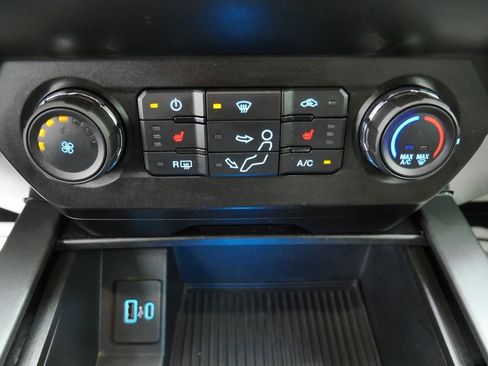 Used 2020 Ford F350 XLT w/ XLT Premium Package image 31