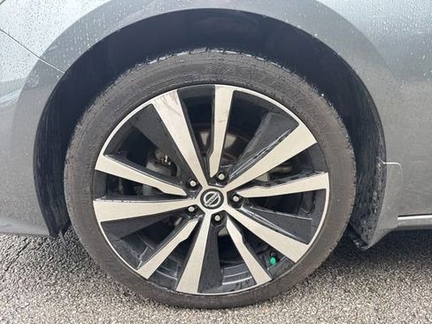 Used 2020 Nissan Altima 2.5 SR w/ Premium Package AWD/4WD image 9