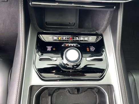 Used 2023 Jeep Wagoneer Series II w/ Convenience Group I image 21