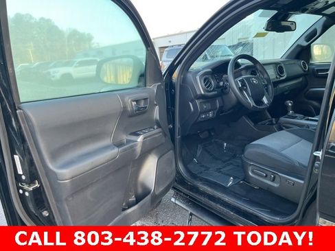 Used 2023 Toyota Tacoma TRD Off-Road image 4