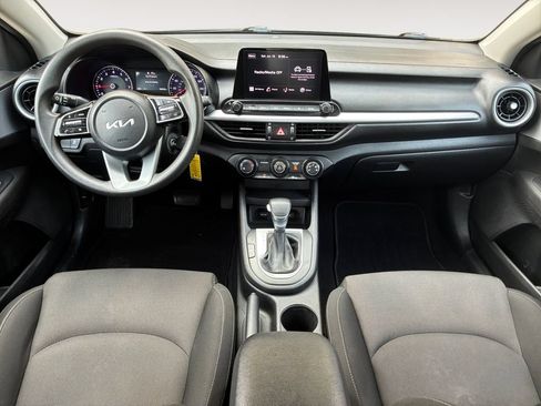 Used 2024 Kia Forte LXS w/ LXS Technology Package FWD image 10