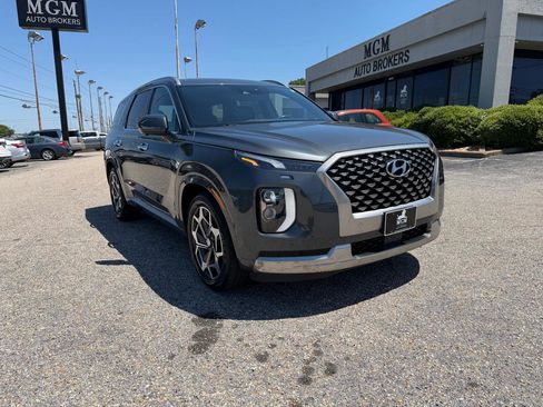 Used 2022 Hyundai Palisade Calligraphy w/ Cargo Package FWD image 2