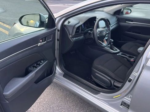 Used 2020 Hyundai Elantra SEL w/ Cargo Package (C1) FWD image 39