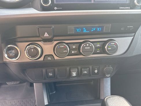 Used 2021 Toyota Tacoma TRD Sport image 21