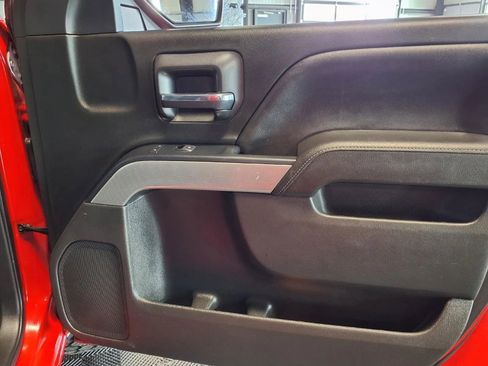 Used 2018 Chevrolet Silverado 1500 LT w/ All Star Edition image 12