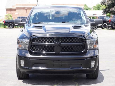 Used 2022 RAM 1500 Classic SLT w/ Electronics Convenience Group AWD/4WD image 6