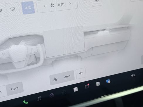 Used 2023 Tesla Model X image 63