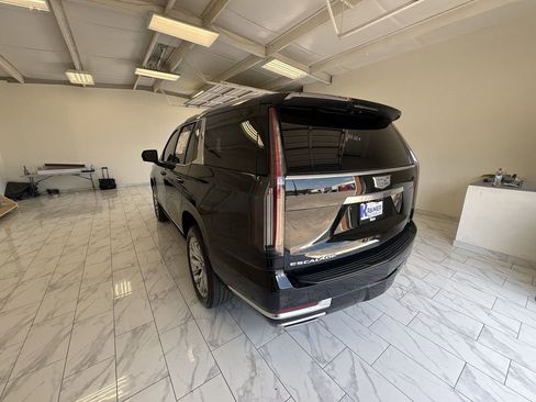 Used 2025 Cadillac Escalade Premium Luxury w/ LPO, Radiant Package RWD image 6