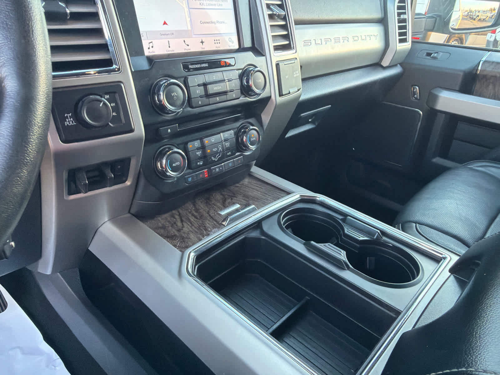Used 2017 Ford F350 Lariat w/ Chrome Package AWD/4WD image 21