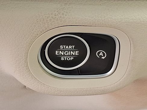 Used 2024 Mercedes-Benz GLE 450 4MATIC image 24