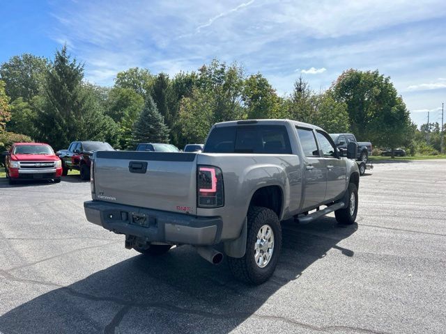 Used 2013 GMC Sierra 2500 Denali w/ Suspension Package, Off-Road AWD/4WD image 8