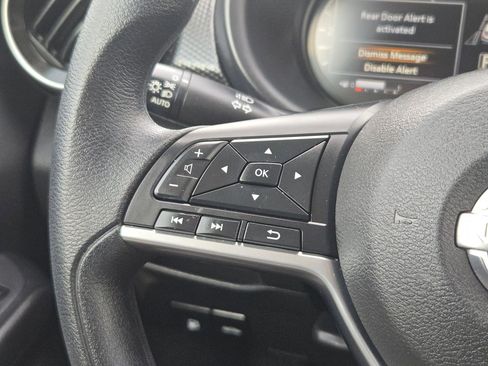 Used 2023 Nissan Kicks SV image 21