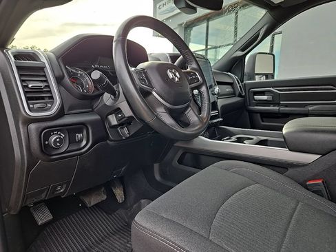 Used 2024 RAM 2500 Big Horn w/ Night Edition AWD/4WD image 43