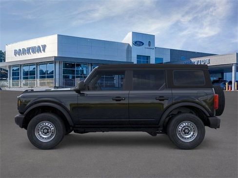 New 2025 Ford Bronco 4-Door image 3