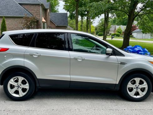 Used 2016 Ford Escape SE w/ SE Cold Weather Package AWD/4WD image 6