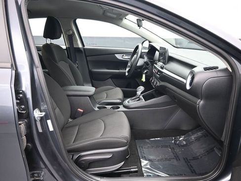 Used 2023 Kia Forte LXS image 30