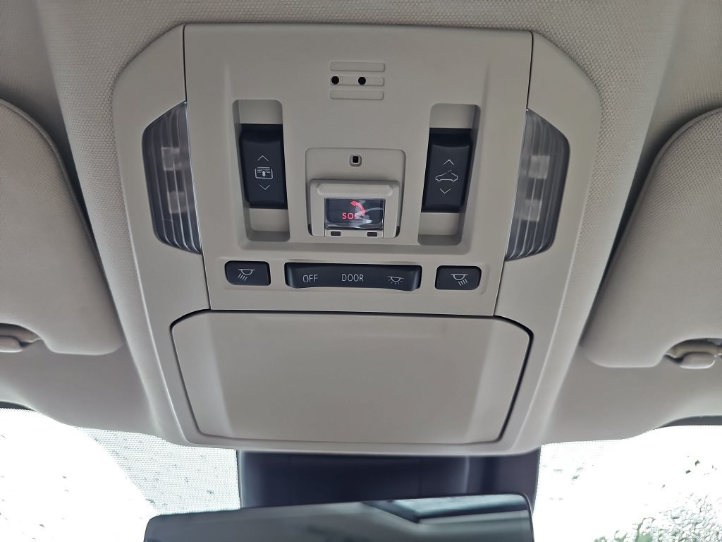 Used 2021 Toyota Highlander Platinum FWD image 37
