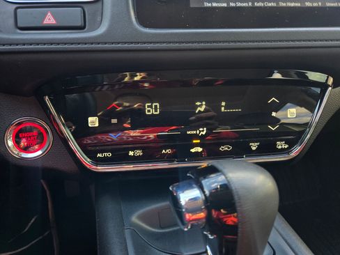 Used 2021 Honda HR-V EX-L image 29