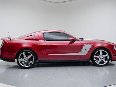 Used 2010 Ford Mustang GT Premium RWD image 8