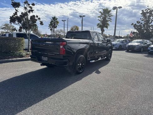 Used 2025 Chevrolet Silverado 1500 Custom image 4