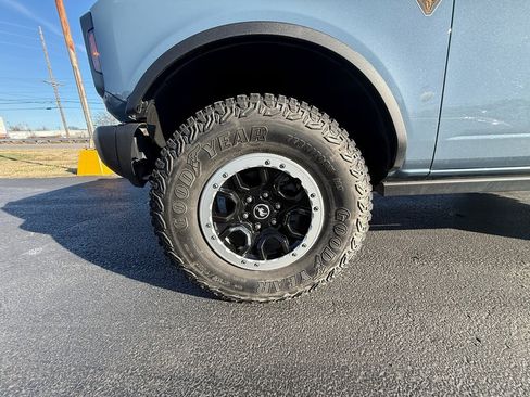 Used 2023 Ford Bronco Badlands w/ Sasquatch Package image 8