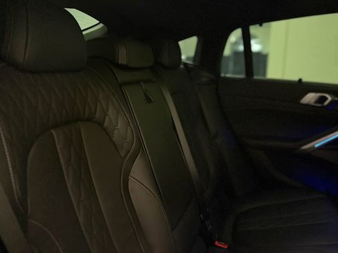 Used 2022 BMW X6 M50i w/ Executive Package AWD/4WD image 21