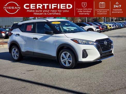 Certified 2025 Nissan Kicks Play S image 1