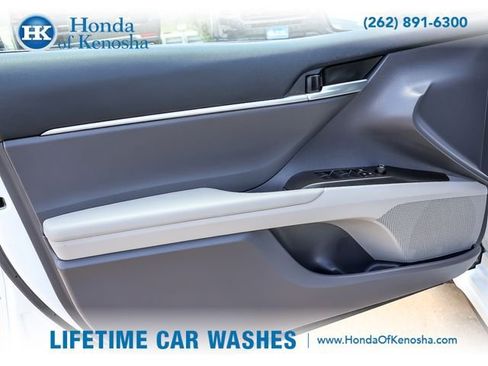 Used 2024 Toyota Camry SE FWD image 21