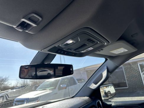 Used 2019 Chevrolet Silverado 1500 LT w/ Texas Edition image 28