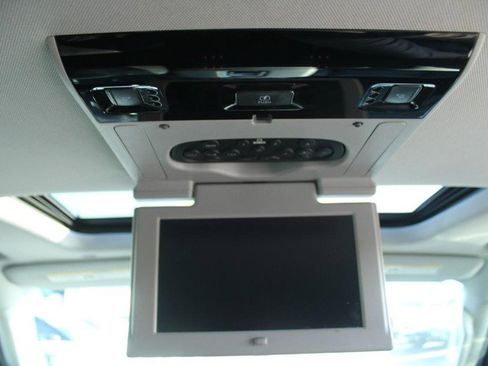 Used 2017 Chevrolet Tahoe LT image 14