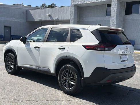 Certified 2023 Nissan Rogue S image 3