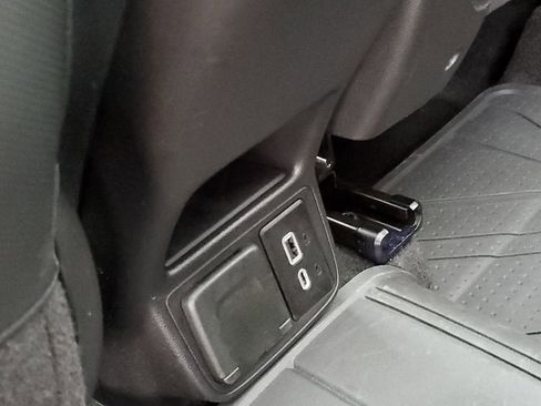 Certified 2021 Chevrolet TrailBlazer RS w/ Sun and Liftgate Package image 39