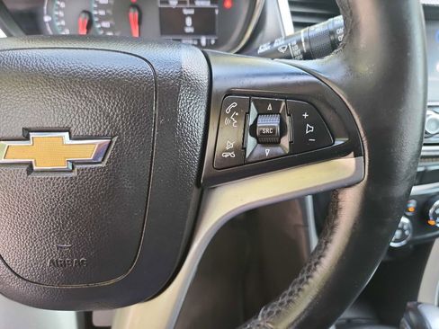 Used 2022 Chevrolet Trax LT w/ Driver Confidence Package image 19