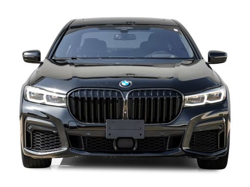 Used 2020 BMW M760i xDrive AWD/4WD image 5