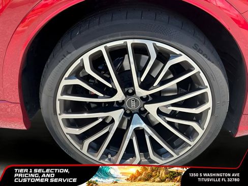 Used 2025 Audi SQ8 Premium Plus w/ 23" Wheel Package AWD/4WD image 38