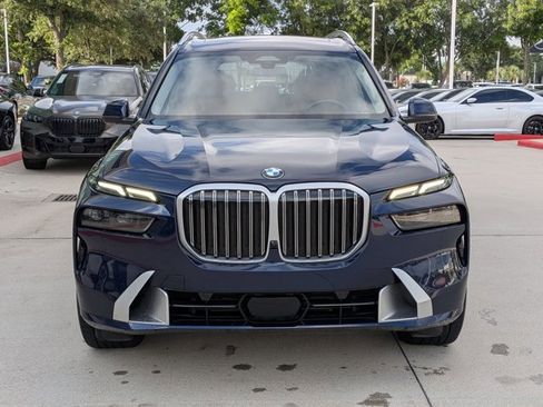 Used 2023 BMW X7 xDrive40i w/ Premium Package AWD/4WD image 2