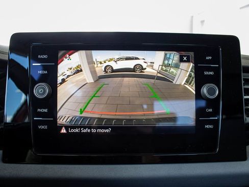 New 2025 Volkswagen Jetta SE image 3