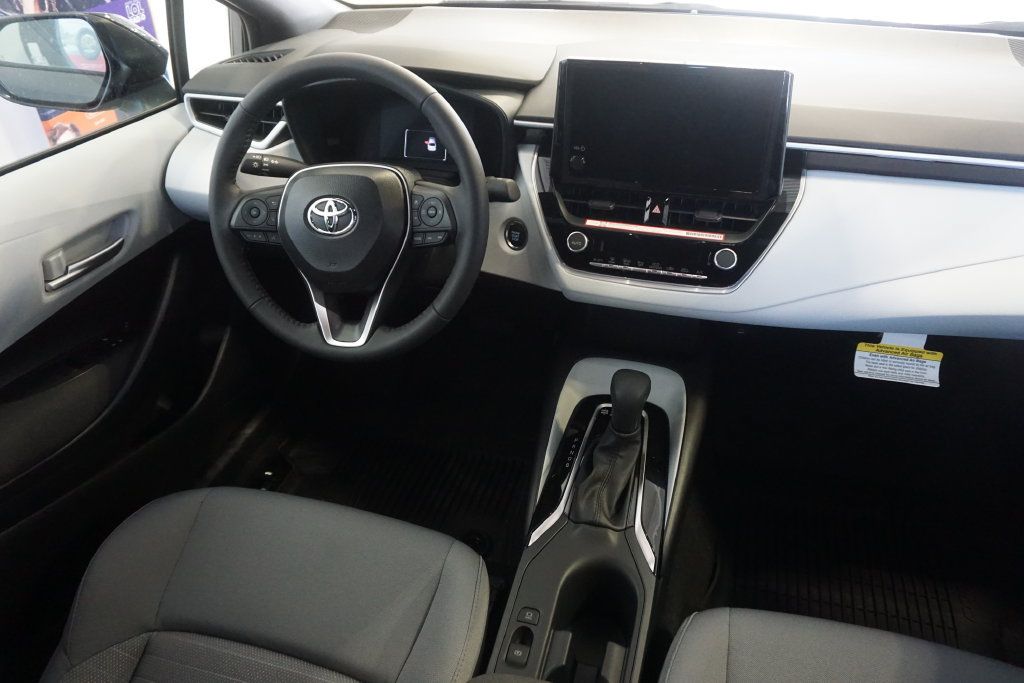 Used 2026 Toyota Corolla SE FWD image 26