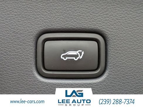 Used 2021 Hyundai Palisade Limited w/ Cargo Package AWD/4WD image 12
