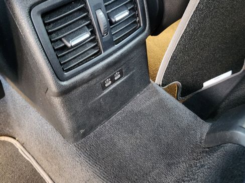 Used 2021 BMW X1 xDrive28i w/ Premium Package image 16