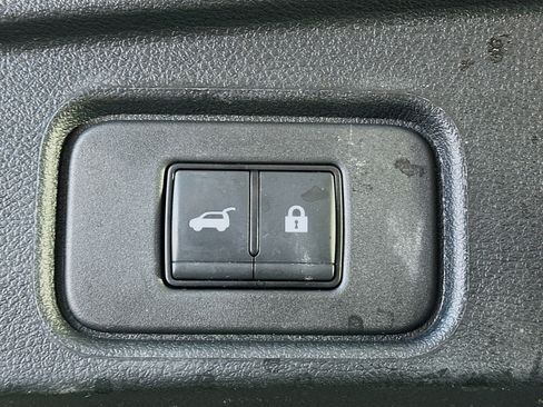 Used 2024 Nissan Pathfinder SL w/ SL Premium Package image 33