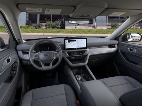 Used 2026 Ford Explorer Active AWD/4WD image 9