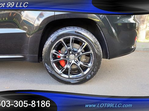 Used 2014 Jeep Grand Cherokee SRT image 34