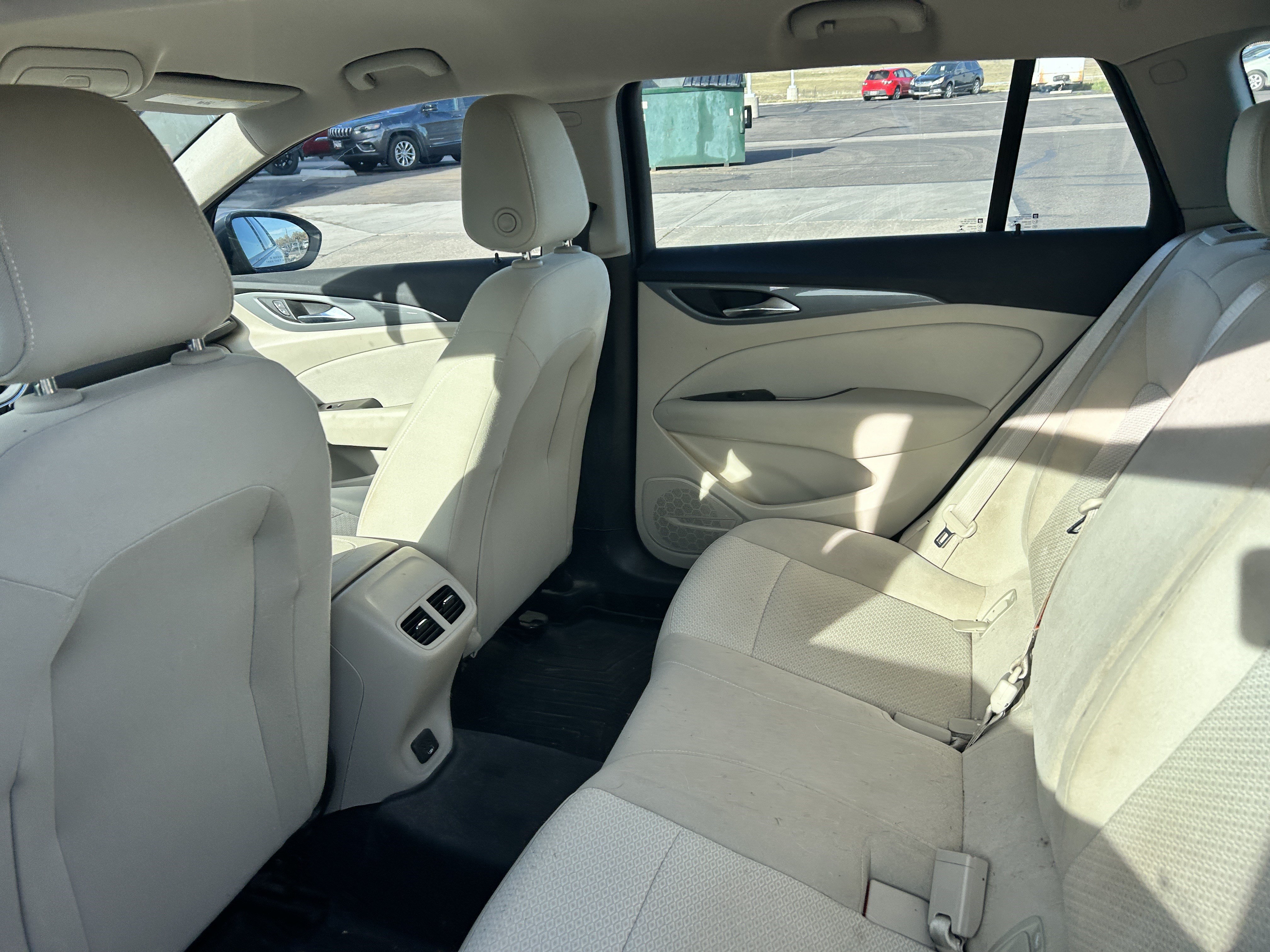 Used 2018 Buick Regal Preferred w/ Sights and Sounds Package AWD/4WD image 10