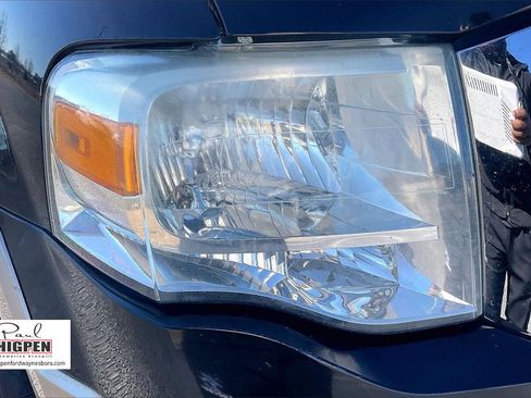 Used 2014 Ford Expedition EL XLT w/ Equipment Group 202A image 28