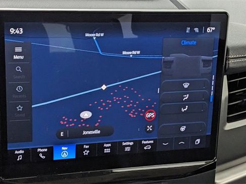 Certified 2024 Ford Expedition XLT image 28