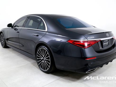 Used 2022 Mercedes-Benz S 580 4MATIC Sedan w/ AMG Line Package image 6